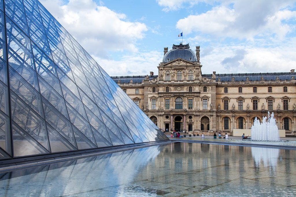 Louvren i Paris